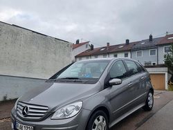 Grau Gebraucht 2007 Mercedes B200 Van / Kleinbus | 2.500 € (Superpreis)