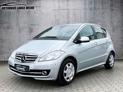 Silber Gebraucht 2010 Mercedes A180 Kleinwagen | 14.500 €