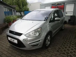 Silber Gebraucht 2011 Ford S-MAX Titanium Van / Kleinbus | 7.699 € (Fairer Preis)