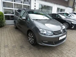 Grau Gebraucht 2018 VW Sharan Join Van / Kleinbus | 26.900 € (Fairer Preis)