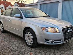Silber Gebraucht 2005 Audi A4 Kombi | 2.990 € (Fairer Preis)