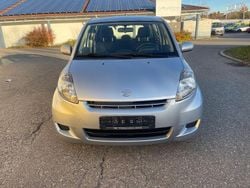 Silber Gebraucht 2011 Daihatsu Sirion Kleinwagen | 4.450 € (Fairer Preis)