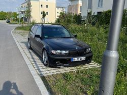 Schwarz Gebraucht 2001 BMW 320 Performance Kombi | 2.300 € (Guter Preis)