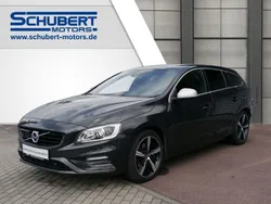 Grau Gebraucht 2018 Volvo V60 R-Design Kombi | 17.980 € (Fairer Preis)