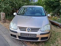 Bronze Gebraucht 2005 VW Golf V Trendline Limousine | 1.950 € (Fairer Preis)