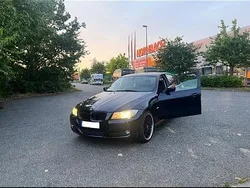 Blau Gebraucht 2009 BMW 318 Limousine | 4.300 € (Guter Preis)