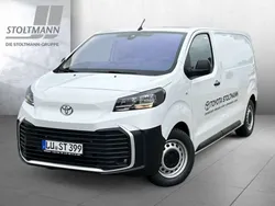 Ice white Gebraucht 2024 Toyota Proace Van | 28.888 € (Etwas zu teuer)