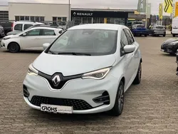 Weiß (quarzweiß metallic) Gebraucht 2021 Renault Zoe Intens Kleinwagen | 15.490 € (Fairer Preis)
