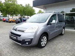 Grau Gebraucht 2017 Citroën Berlingo SELECTION Van / Kleinbus | 8.900 € (Fairer Preis)