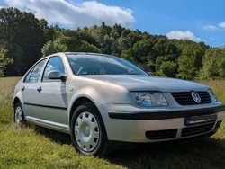 Silber Gebraucht 1999 VW Bora Limousine | 2.500 € (Fairer Preis)