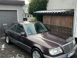 Braun Gebraucht 1995 Mercedes E220 AMG Limousine | 15.249 €