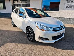 Weiß Gebraucht 2014 Citroën C4 Limousine | 7.400 €