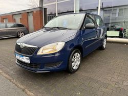 Blau Gebraucht 2014 Skoda Fabia Cool Edition Kleinwagen | 3.799 €