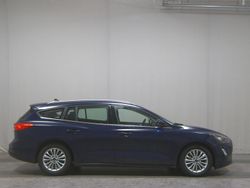 Blazerblau Gebraucht 2020 Ford Focus Titanium Kombi | 7.450 € (Superpreis)