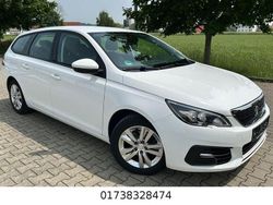 Weiß Gebraucht 2019 Peugeot 308 Active Kombi | 13.500 € (Fairer Preis)