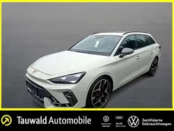 Grau Gebraucht 2025 Cupra Leon VZ Limousine | 39.730 € (Guter Preis)