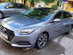 Grau Gebraucht 2016 Hyundai i40 Premium Kombi | 10.999 € (Fairer Preis)