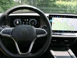 Weiß Gebraucht 2024 VW Passat Kombi | 31.900 € (Guter Preis)