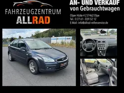 Grau Gebraucht 2006 Ford Focus Trend Limousine | 3.400 € (Fairer Preis)