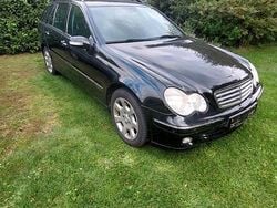 Schwarz Gebraucht 2005 Mercedes C180 Kombi | 1.900 € (Superpreis)