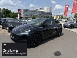 Schwarz Gebraucht 2024 Tesla Model Y Long Range SUV | 44.100 € (Fairer Preis)
