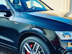 Schwarz Gebraucht 2025 Audi SQ5 SUV | 23.000 €