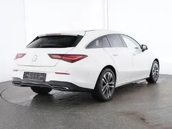Gebraucht 2024 Mercedes CLA180 Shooting Brake Kombi | 28.870 €
