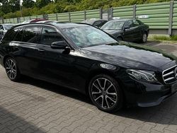 Schwarz Gebraucht 2018 Mercedes E220 Kombi | 19.500 € (Fairer Preis)
