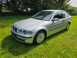 Silber Gebraucht 2002 BMW 316 Compact Kleinwagen | 2.800 € (Fairer Preis)