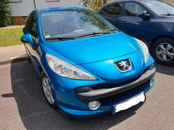 Blau Gebraucht 2009 Peugeot 207 Limousine | 3.350 € (Fairer Preis)