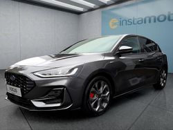 Grau Gebraucht 2024 Ford Focus Limousine | 32.399 €