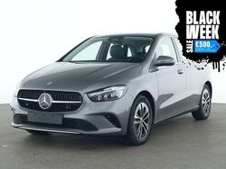 Grau Gebraucht 2024 Mercedes B250e Advanced Van / Kleinbus | 32.810 € (Guter Preis)