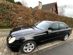 Schwarz Gebraucht 2004 Mercedes E200 Classic Limousine | 2.900 € (Guter Preis)
