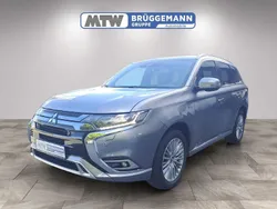 Grau Gebraucht 2019 Mitsubishi Outlander P-HEV Top SUV | 22.970 € (Fairer Preis)