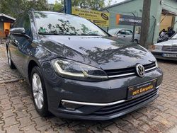 Grau Gebraucht 2017 VW Golf VII Comfortline Kombi | 7.990 € (Etwas zu teuer)