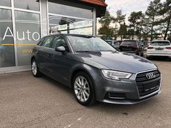 Grau Gebraucht 2016 Audi A3 Design Limousine | 17.590 € (Fairer Preis)