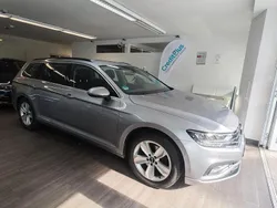 Silber Gebraucht 2020 VW Passat Business Kombi | 20.790 € (Guter Preis)