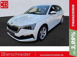 Weiss Gebraucht 2022 Skoda Scala Style Kleinwagen | 20.950 € (Fairer Preis)