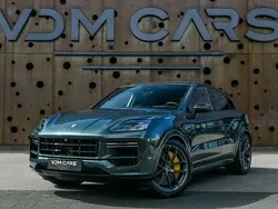 Grün Gebraucht 2025 Porsche Cayenne Turbo E-Hybrid SUV | 224.900 €