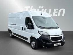 Weiß Gebraucht 2023 Peugeot Boxer Van | 24.990 € (Fairer Preis)
