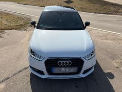 Weiß Gebraucht 2016 Audi A1 Sportback S-Line Kleinwagen | 10.990 € (Fairer Preis)
