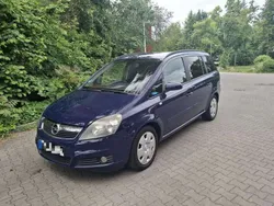 Blau Gebraucht 2005 Opel Zafira Edition Van / Kleinbus | 1.699 € (Guter Preis)