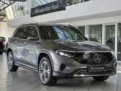 Grau Gebraucht 2024 Mercedes EQB300 Progressive SUV | 38.980 € (Etwas zu teuer)