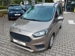 Silber Gebraucht 2021 Ford Tourneo Courier Trend Van / Kleinbus | 16.365 € (Fairer Preis)