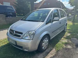 Silber Gebraucht 2004 Opel Meriva Van / Kleinbus | 2.350 € (Etwas zu teuer)