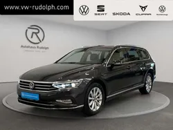 Mangangrau metallic (metallic) Gebraucht 2023 VW Passat Elegance Kombi | 30.980 € (Fairer Preis)