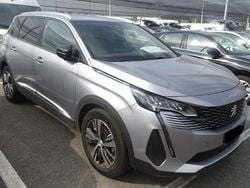 Platiniumgrau Gebraucht 2024 Peugeot 5008 Allure SUV | 25.680 € (Guter Preis)