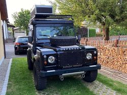 Schwarz Gebraucht 2005 Land Rover Defender SE SUV | 33.000 € (Fairer Preis)