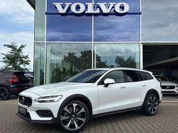 Gebraucht 2024 Volvo V60 CC Kombi | 51.900 €