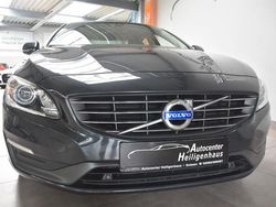 Grau Gebraucht 2015 Volvo S60 Business Edition Limousine | 9.880 € (Guter Preis)